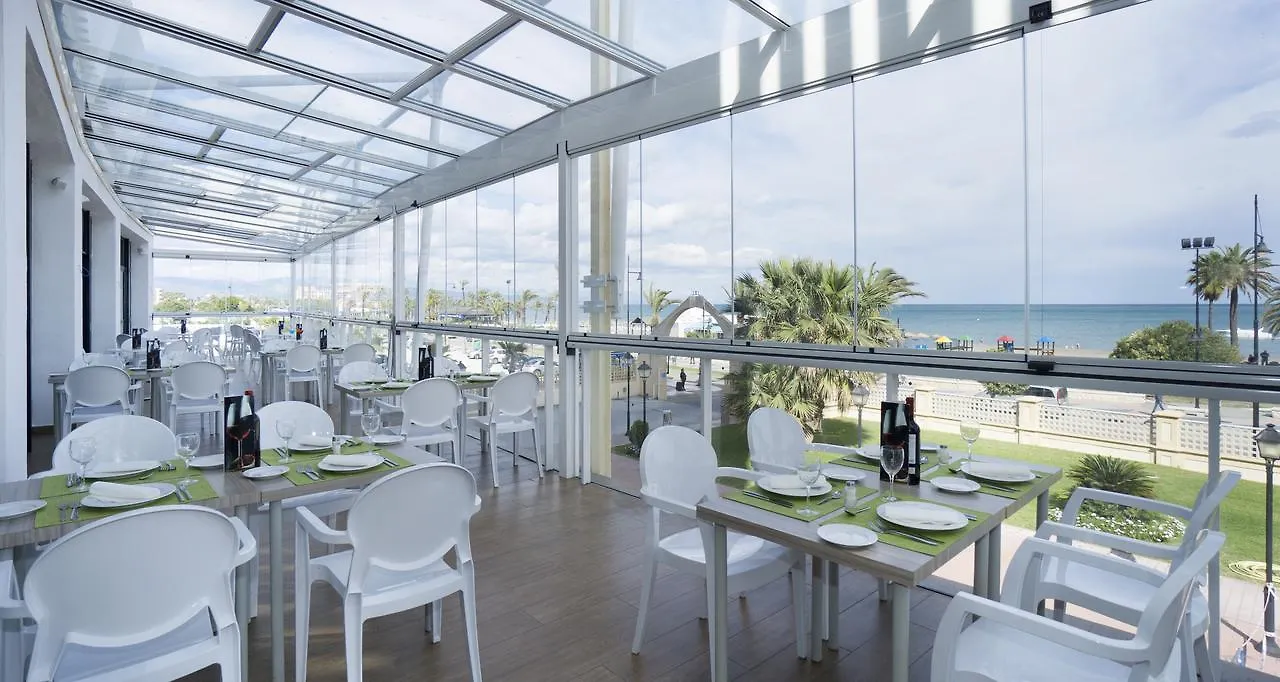 Hotel Puente Real توريمولينوس 4*,